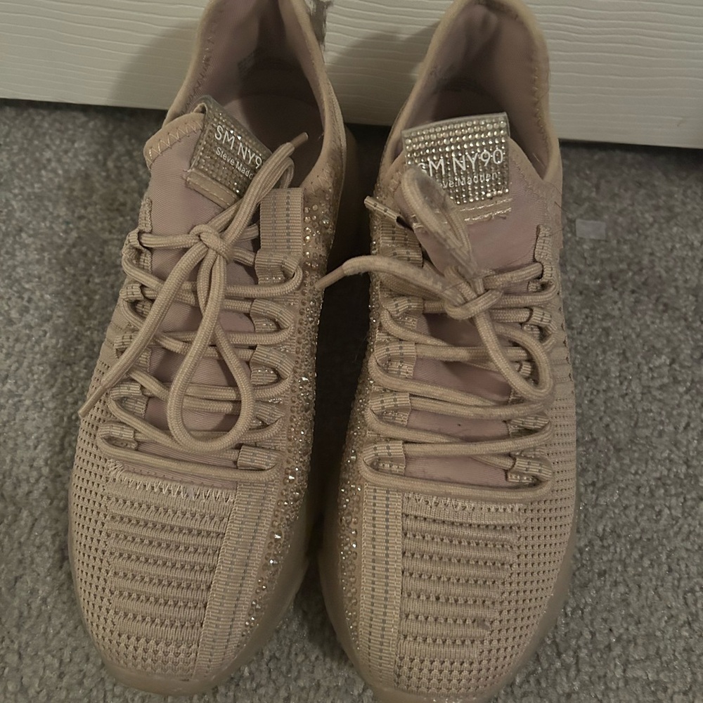 Steve Madden NY90 Stylish Tan Sneakers for Women